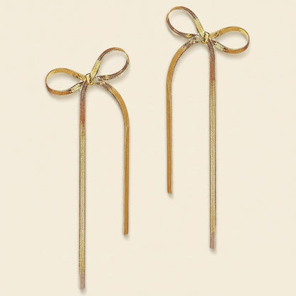 Dazzling Long Bow Earing
